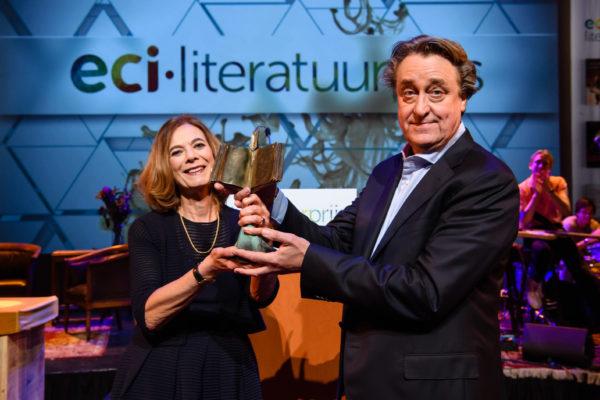Martin Michael Driessen wint de ECI Literatuurprijs van 2016 - Foto: Roy Beusker